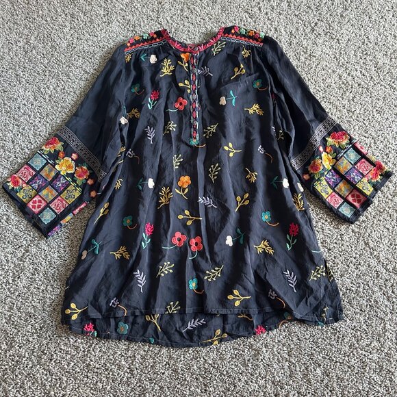 Johnny Was Large Embroidered Floral Tazanna Tunic Top W/ Boho Bell Sleeves - Picture 10 of 13